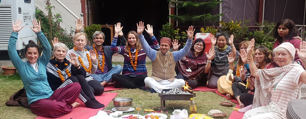 Best Yoga Teacher Training School In Rishikesh India 